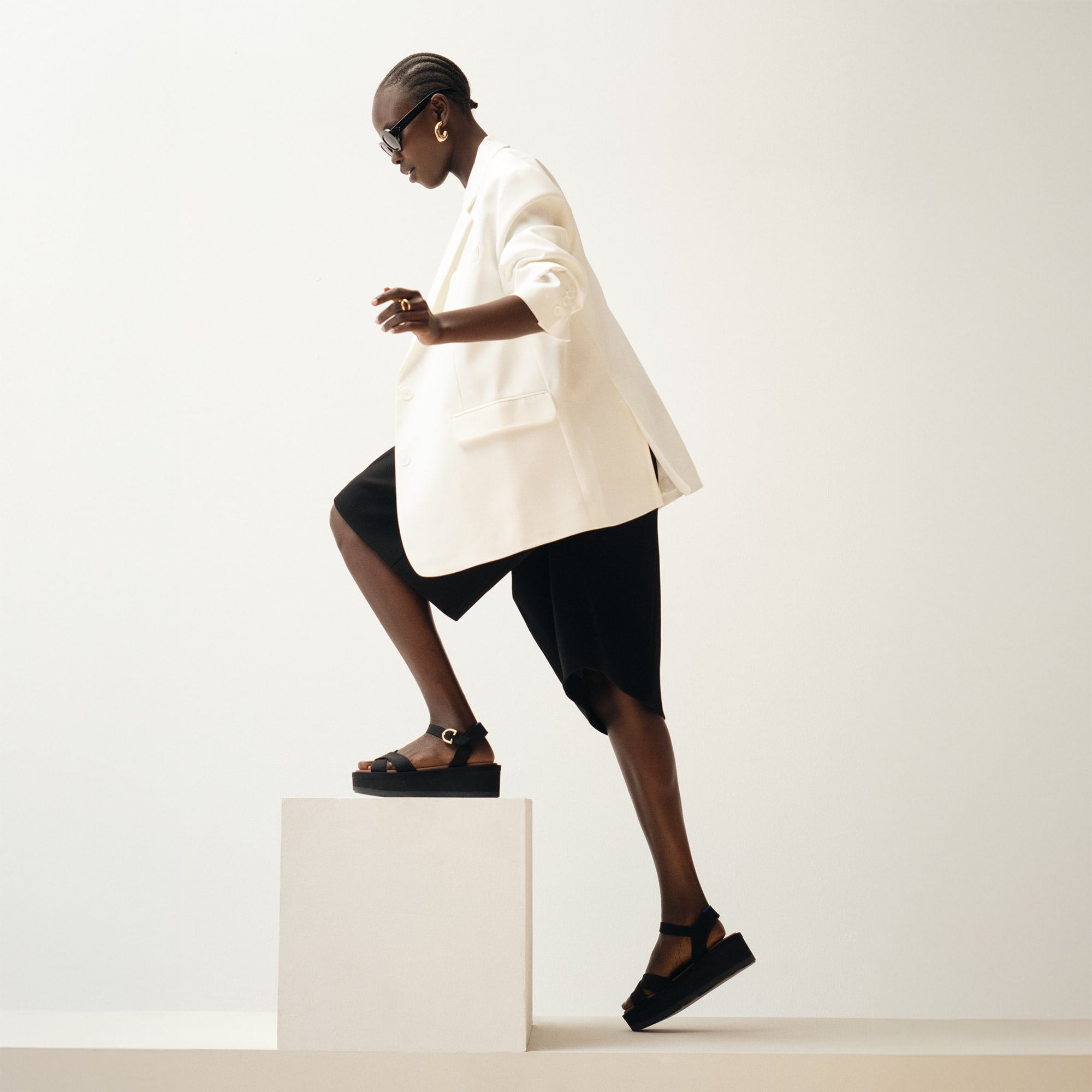 The Criss?CCross Lightweight Wedge Sandal - Black - Image 3